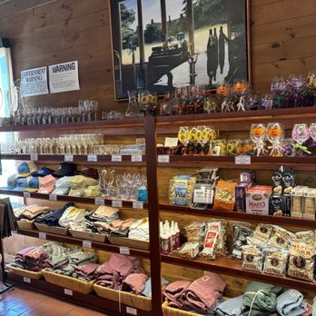 Pindar Vineyards - Wineries Near Me - Peconic, New York