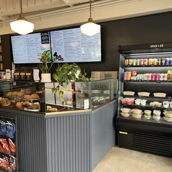 Sams General Store - Grab and go, pastry selections, order station - Sandwiches Near Me - St. Helena, California