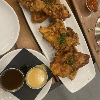Finney's Crafthouse - Oceanside - Fried chicken & waffles - New American Near Me - Oceanside, California Finney's Crafthouse - Oceanside - Fried chicken & waffles - New American Near Me - Oceanside, California