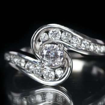 World Pawn Exchange - White Gold and Diamond Engagement Ring - Pawn Shops Near Me - North Bend, Oregon World Pawn Exchange - White Gold and Diamond Engagement Ring - Pawn Shops Near Me - North Bend, Oregon