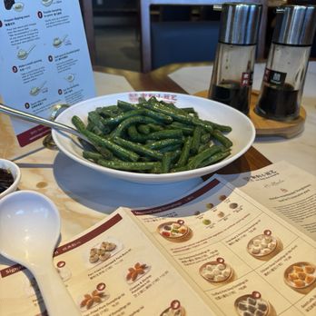 Nan Xiang Soup Dumplings - Green Sauteed String Beans with Garlic 蒜炒四季豆 - Dim Sum Near Me - Buford, Georgia