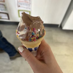 Main Street Ice Cream - Baby twist with rainbow sprinkles