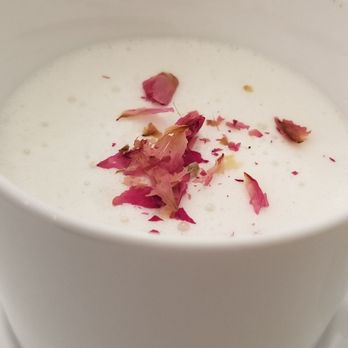 Waikiki Tea - A most memorable cup of rose latte - Desserts Near Me - Honolulu, Hawaii Waikiki Tea - A most memorable cup of rose latte - Desserts Near Me - Honolulu, Hawaii