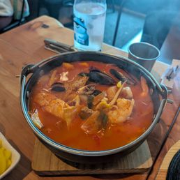 Jjamppong soup Jjamppong soup