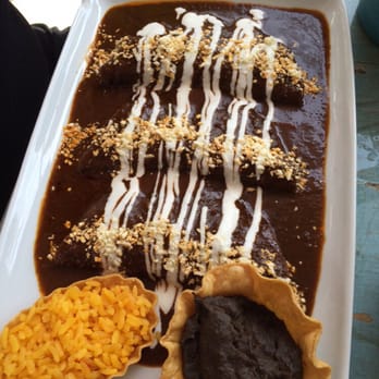 Green Verde - Chicken enchiladas con mole - Mexican Near Me - Isla Mujeres, ROO Green Verde - Chicken enchiladas con mole - Mexican Near Me - Isla Mujeres, ROO