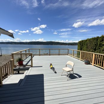 Anderbar Construction - a deck overlooking a lake - General Contractors Near Me Anderbar Construction - a deck overlooking a lake - General Contractors Near Me