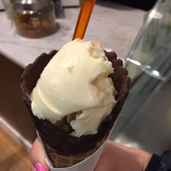Kollar Chocolates - Lemon cookie gelato - Ice Cream & Frozen Yogurt Near Me - Yountville, California Kollar Chocolates - Lemon cookie gelato - Ice Cream & Frozen Yogurt Near Me - Yountville, California