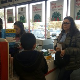 Shopping at Staples...no lines!!