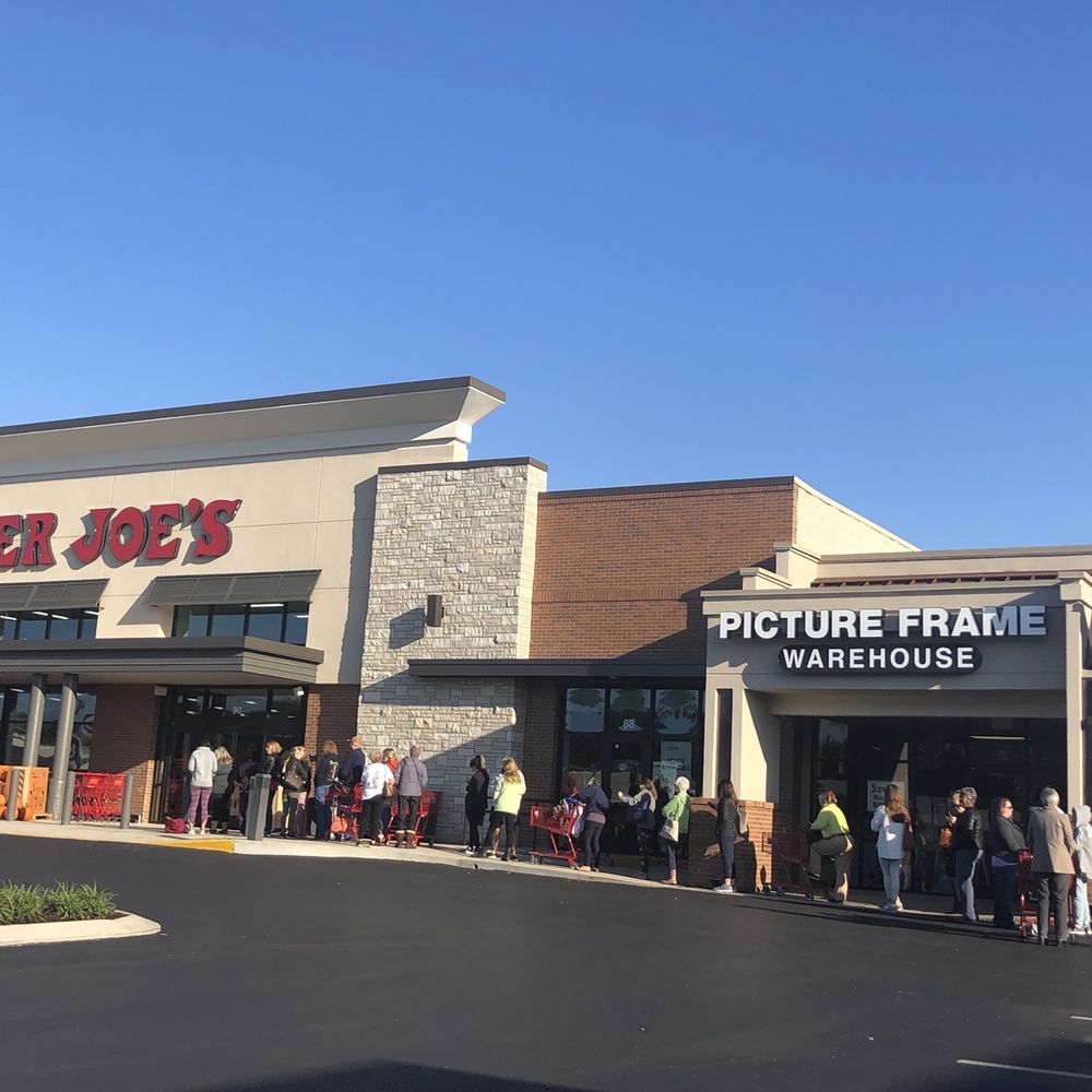 Trader Joe's - Line of people on Grand Opening Day ! - Grocery Near Me - Nashville, Tennessee Trader Joe's - Line of people on Grand Opening Day ! - Grocery Near Me - Nashville, Tennessee