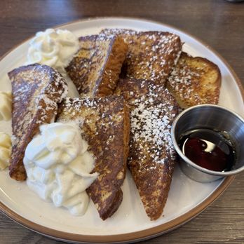 Red Maple - French Toast - Cafes Near Me - Los Angeles, California Red Maple - French Toast - Cafes Near Me - Los Angeles, California