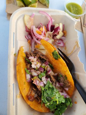 Los Originales Tacos de Birria by null