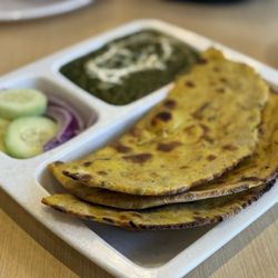 Bikanervala - Makki Ki Roti 'n' sarson ka saag