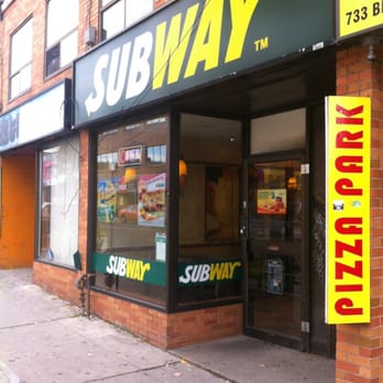 Subway - the entrance to a subway restaurant - Sandwiches Near Me - Toronto, Ontario Subway - the entrance to a subway restaurant - Sandwiches Near Me - Toronto, Ontario