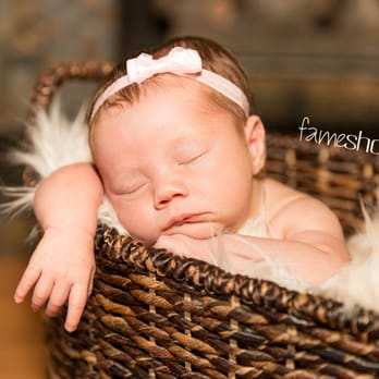 FameShotMe - Newborn Photography - Session Photography Near Me