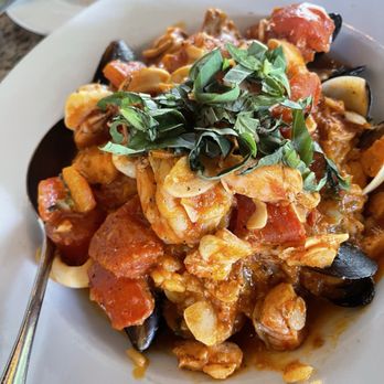 Yanni's Bar & Grill - Mediterranean Near Me - San Diego, California Yanni's Bar & Grill - Mediterranean Near Me - San Diego, California