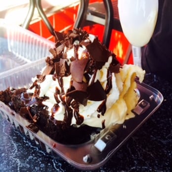 Cold Stone Creamery - Hot Lava Cake (3/5) - Ice Cream & Frozen Yogurt Near Me - San Ramon, California Cold Stone Creamery - Hot Lava Cake (3/5) - Ice Cream & Frozen Yogurt Near Me - San Ramon, California