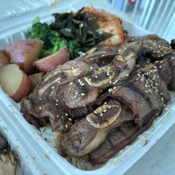 Sadies BBQ Inn - Kalbi lunch plate - Korean Near Me - Pearl City, Hawaii