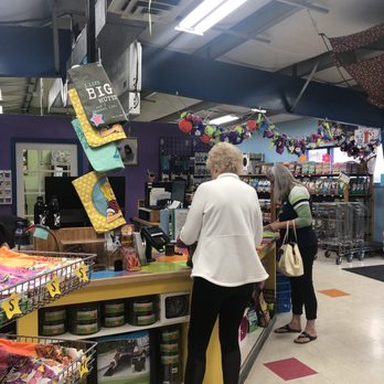 The Yuppy Puppy - Pet Groomers Near Me - Spokane, Washington