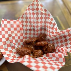 Frankie's Pizza - Mango habanero wings