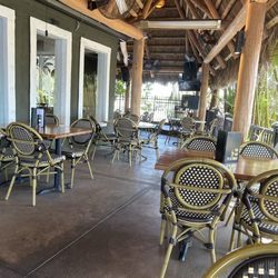 Landy's Restaurant - Beautiful atmosphere