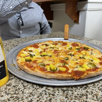 Pizza Bianco - Pepperoni , pineapple , jalapeños. - Pizza Near Me - Sunny Isles Beach, Florida Pizza Bianco - Pepperoni , pineapple , jalapeños. - Pizza Near Me - Sunny Isles Beach, Florida