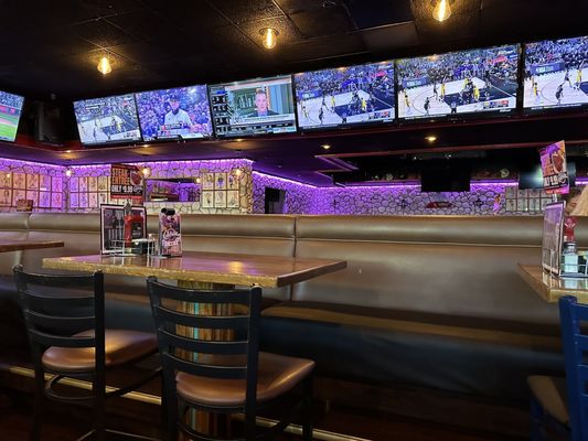 Celebrities Sports Grill by null