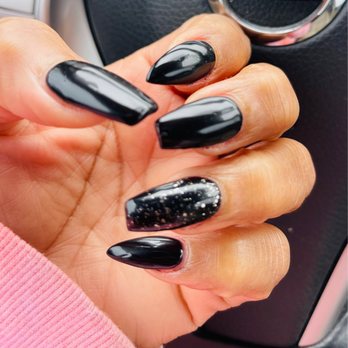 KC Nails & Spa - Nail Salons Near Me - Riverside, California