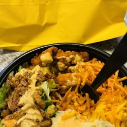 Oomi Kitchen - Buffalo bowl