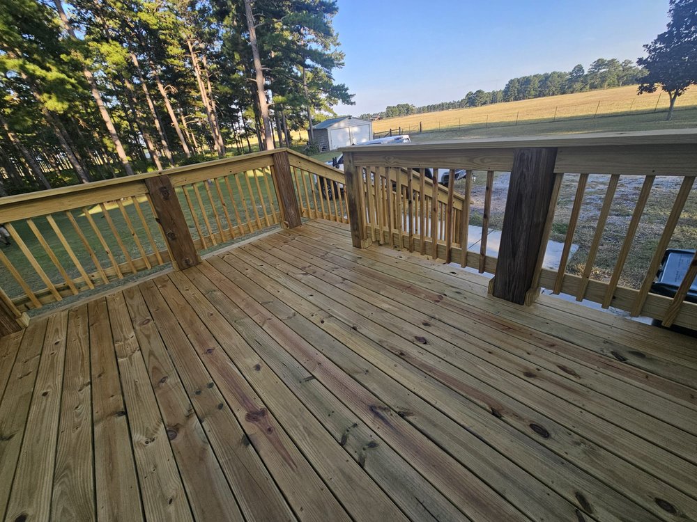 Slide of GC Roofing & Construction