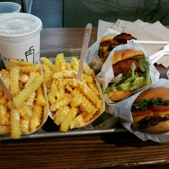 Shake Shack Century City Mall - 2nd Floor - Fast Food Near Me - Los Angeles, California Shake Shack Century City Mall - 2nd Floor - Fast Food Near Me - Los Angeles, California