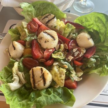 The Tides Wharf Restaurant - Butter leaf salad with grilled scallops - Seafood Near Me - Bodega Bay, California