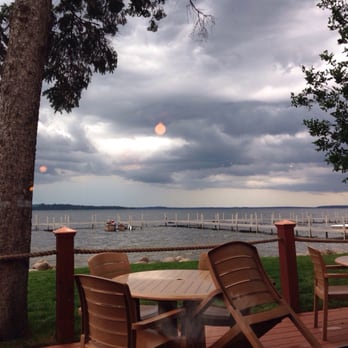 Ernie's On Gull - Bars Near Me - Brainerd, Minnesota