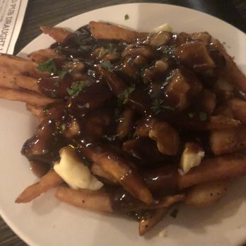 Garrick's Head Pub - Poutine fries - Pubs Near Me - Victoria, British Columbia