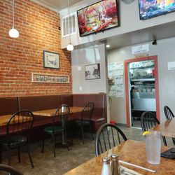 The Wonder Bur - Cafe seating for breakfast/brunch (bar on other side of wall)