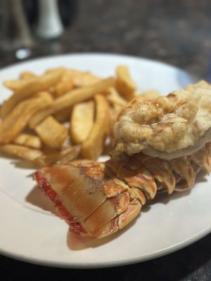 Ruben and Ozzy's Oyster Bar & Grill by null