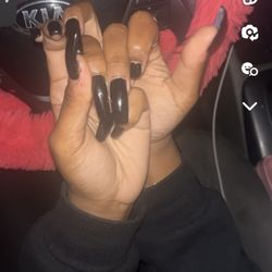 Serenity a Nail Bar & Spa - Inconsistent sizing, tech got upset bc i asked if he could make them match
