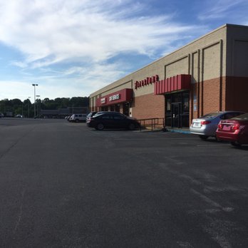 Firestone Complete Auto Care - The Firestone is in front of Barnes and Noble booksellers - Tires Near Me - Roanoke, Virginia