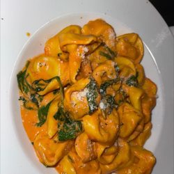 Franchesco's Ristorante - Tortelloni alla Vodka
