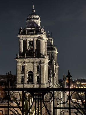 Balcón del Zócalo by null