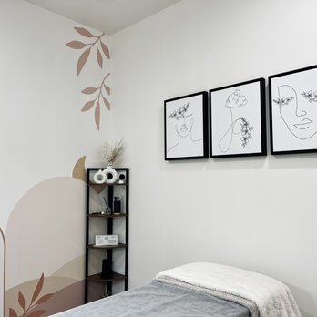 Modern Lash Look - Studio suite - Eyelash Service Near Me Modern Lash Look - Studio suite - Eyelash Service Near Me