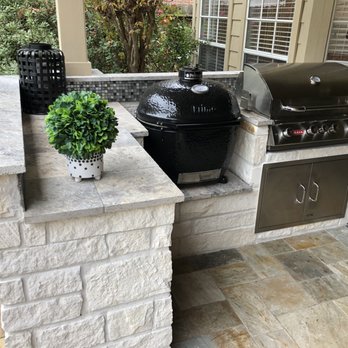 Island Blue Custom Pools - Pool & Hot Tub Service Near Me - Montgomery, Texas