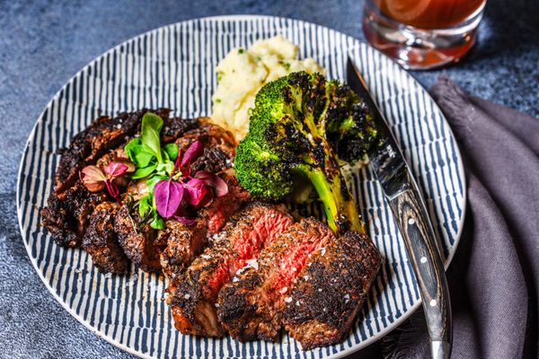 Tommy Bahama Restaurant, Bar & Store by null
