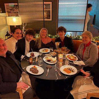 Capons Chophouse - Great experience - American Near Me - Hackensack, New Jersey