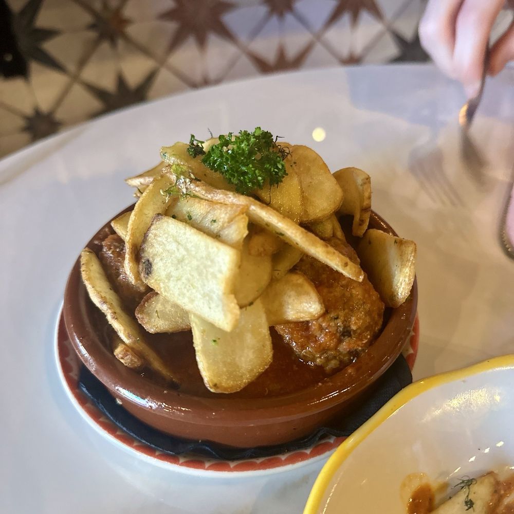 La Metro - Albondigas - Spanish Near Me - Atlanta, Georgia