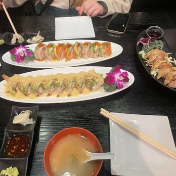 One Sushi & Grill - Fried Gyoza Miso soup Starburst Avocado Crunch - Sushi Bars Near Me - Murrieta, California One Sushi & Grill - Fried Gyoza Miso soup Starburst Avocado Crunch - Sushi Bars Near Me - Murrieta, California