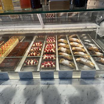 It Italian Trattoria - Desserts and treats (though have never tried) - Desserts Near Me - Hollywood, Florida