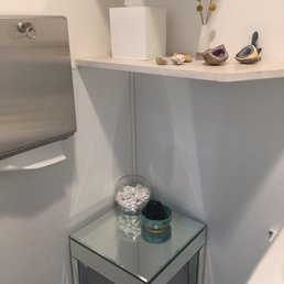 A clean bathroom says a lot about a place! Plus they have hair ties and tampons! Yay!