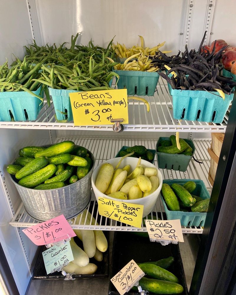 Merten's Farmhouse Market Logo