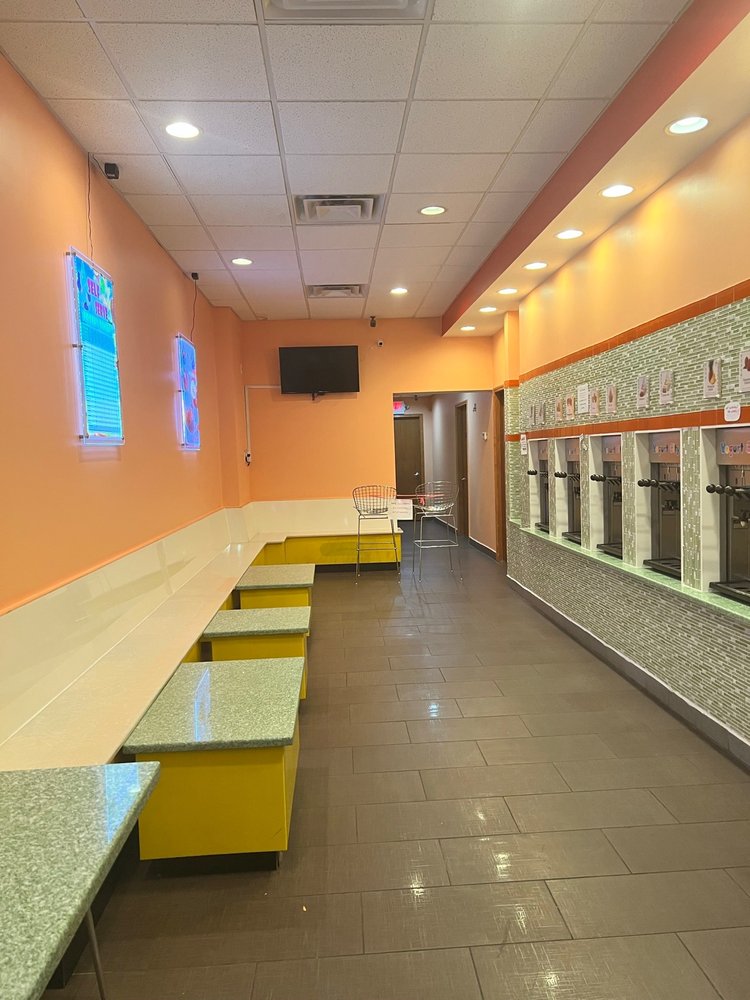 YOGURT CITY 19 Photos & 38 Reviews 122 S Main St, Royal Oak, MI