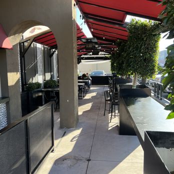 King Mediterrano - Outside seating, no indoor seating - Mediterranean Near Me - Torrance, California King Mediterrano - Outside seating, no indoor seating - Mediterranean Near Me - Torrance, California